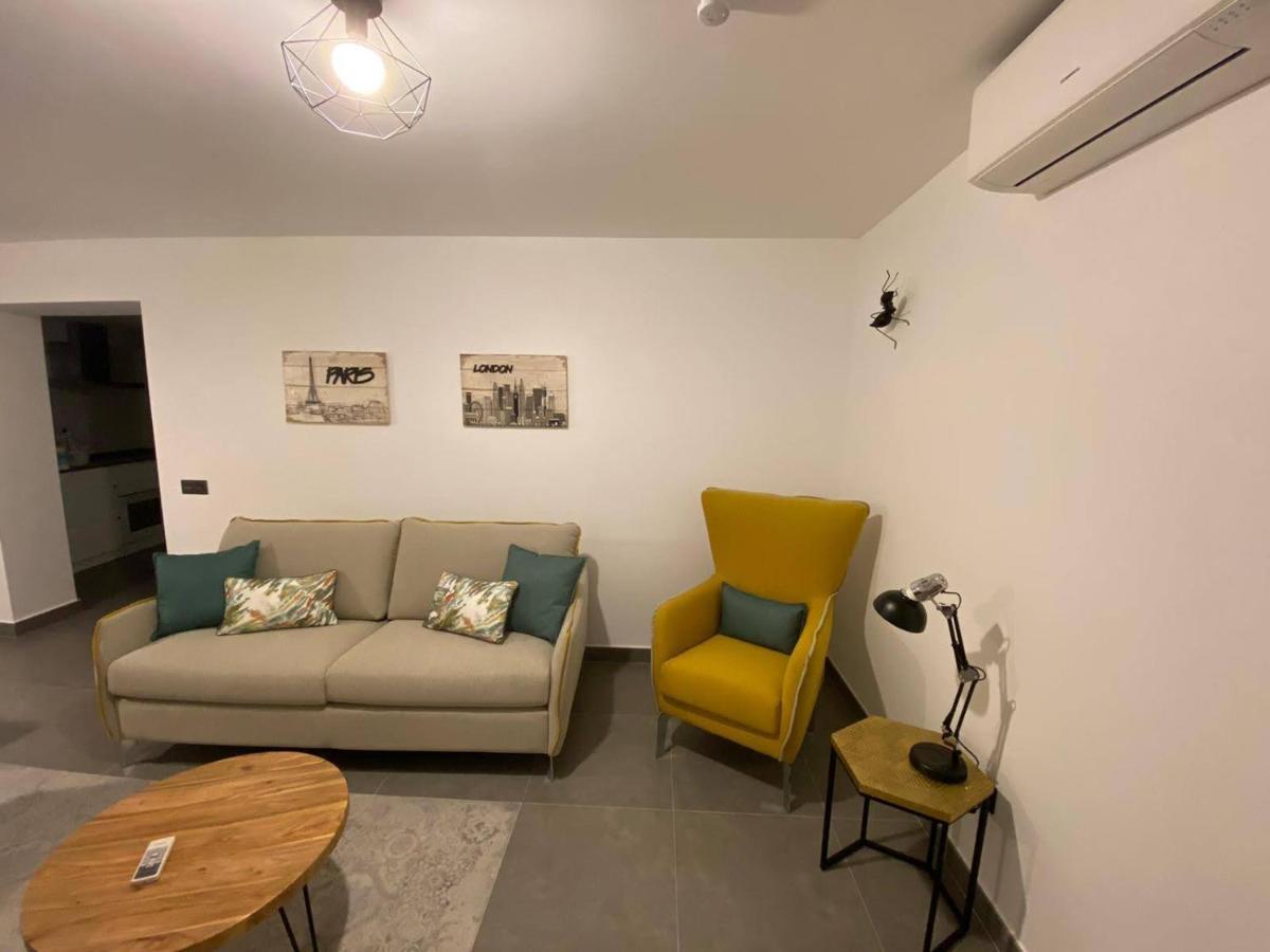 Casa Diaz Recuerda - Bajo Apartman Estepona Kültér fotó